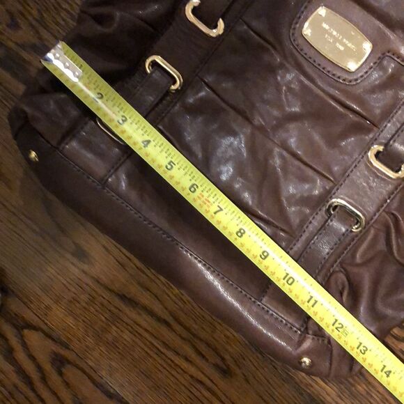 MICHAEL KORS Brown Leather Shoulder Bag Tote W Woven Leather & Gold Accents - Picture 4 of 11